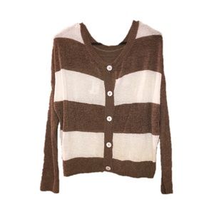 Sweater / Cardigan button up